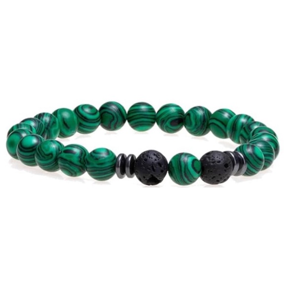 Green Malachite-Style Beaded Bracelet with Lava Stones – Aromatherapy Bracelet - Picture 3 of 3